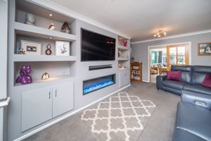 Lounge- click for photo gallery